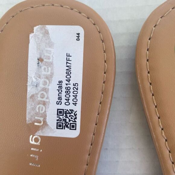 MADDEN GIRL Sternn Women’s Sandals Black Size 8 Flat Slip On New No Box - Picture 6 of 8